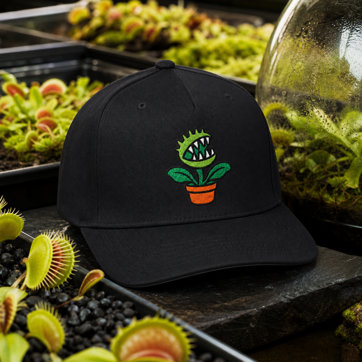 Bite Me Flytrap embroidered hat in Black