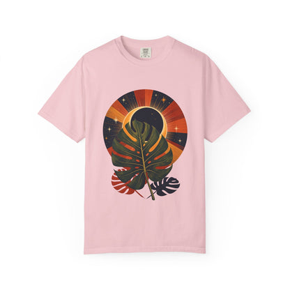 Botanical Vibes T-Shirt Bay / S Retro Monstera Eclipse T-Shirt - Vintage Botanical Art