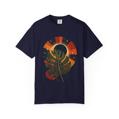 Botanical Vibes T-Shirt Pepper / L Retro Monstera Eclipse T-Shirt - Vintage Botanical Art